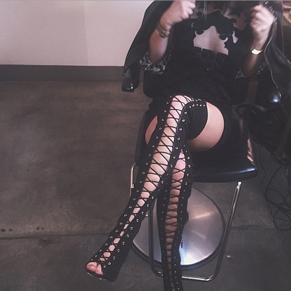 Lola shoetique Lace up boots